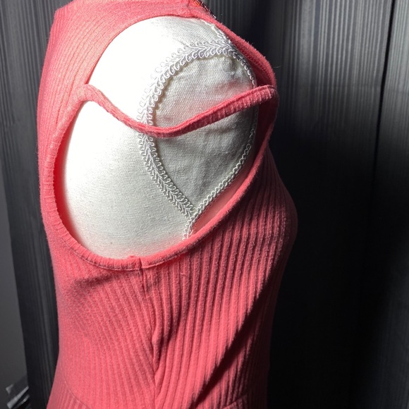 baby pink mini dress - Picture 2 of 12